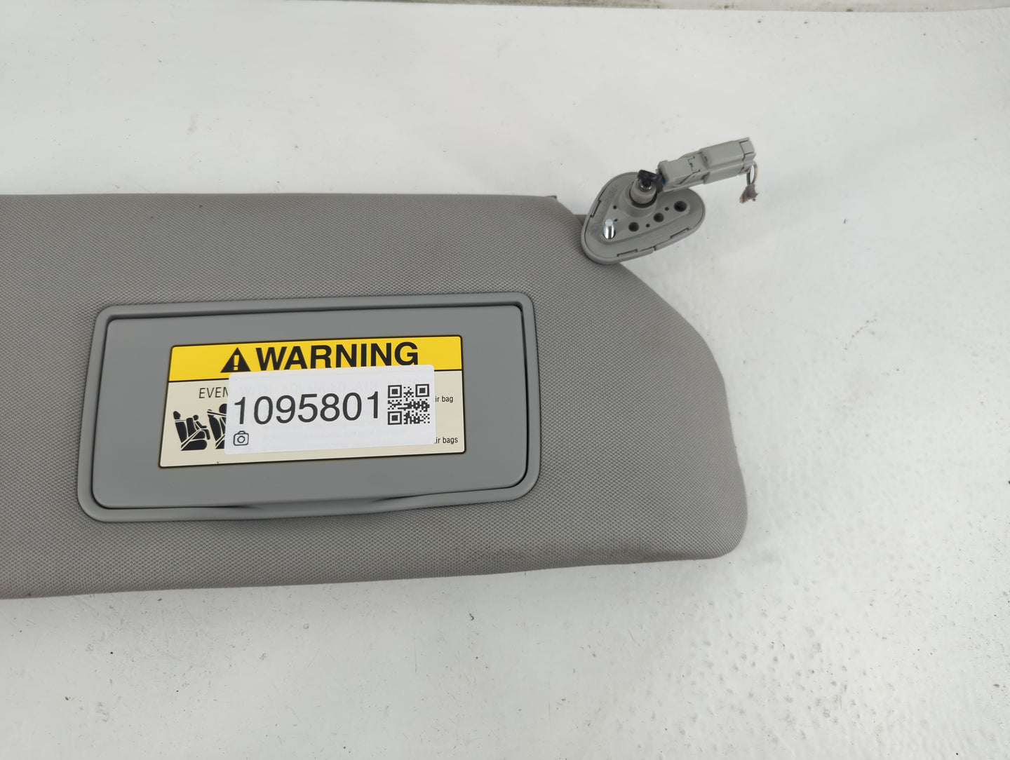 2006-2010 Honda Odyssey Sun Visor Shade Replacement Passenger Right Mirror Fits Fits 2006 2007 2008 2009 2010 OEM Used Auto 