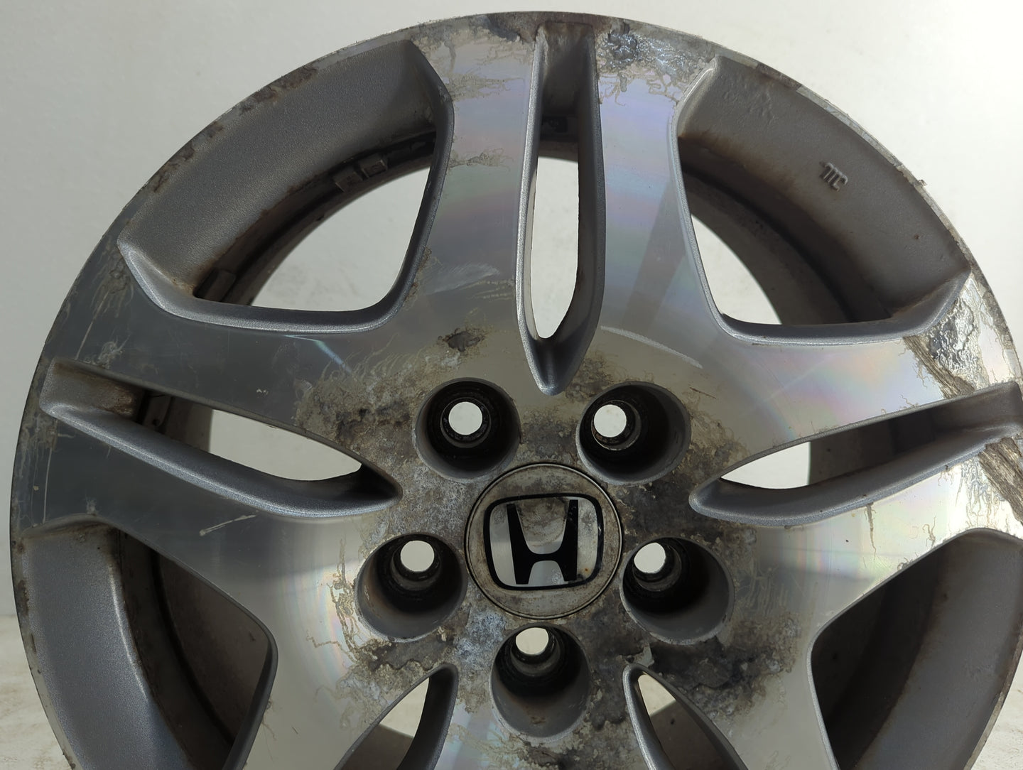 2005-2006 Honda Odyssey Oem Wheel Rim 1178342 - Oemusedautoparts1.com