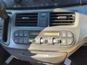 2005-2007 Honda Odyssey Climate Control Module Temperature AC/Heater Replacement Fits Fits 2005 2006 2007 OEM Used Auto Part