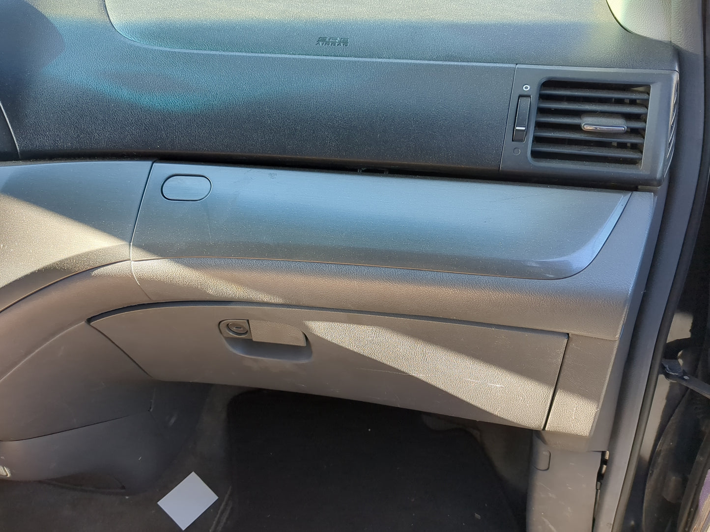 2006 Honda Odyssey Passenger Glove Box Door Storage Compartment - Oemusedautoparts1.com