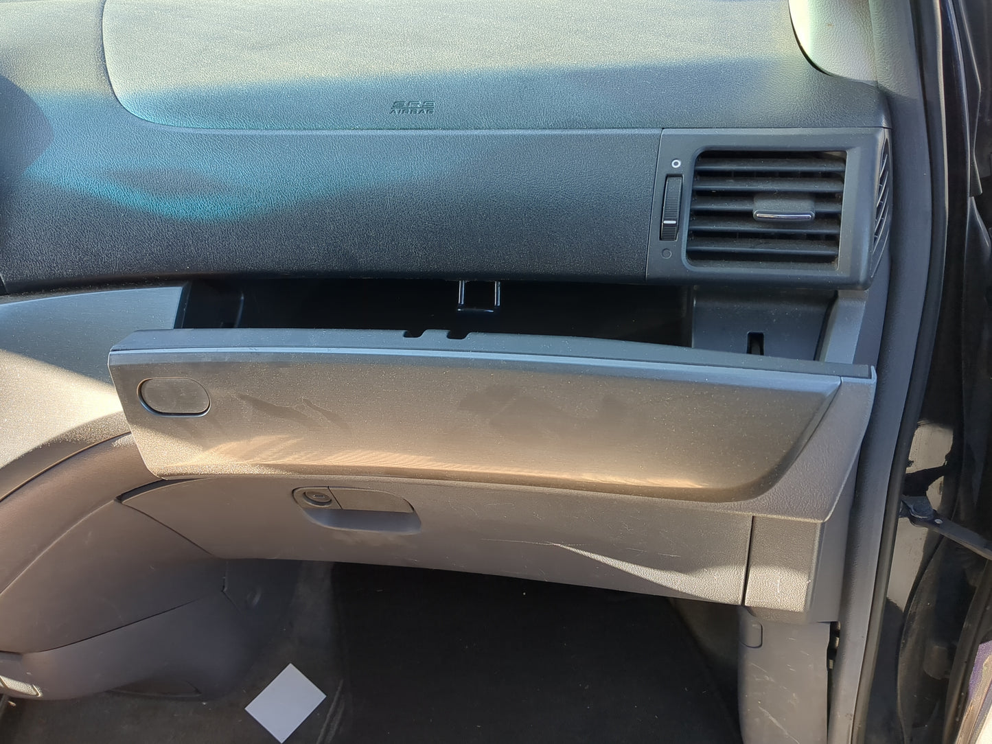 2006 Honda Odyssey Passenger Glove Box Door Storage Compartment - Oemusedautoparts1.com