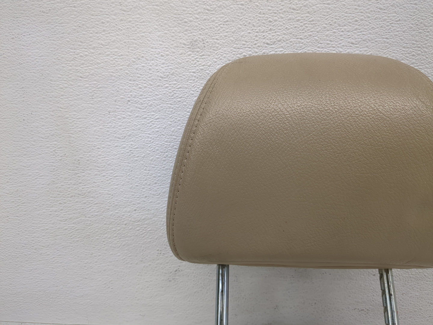 2005-2006 Honda Odyssey Headrest Head Rest Front Driver Passenger Seat Fits Fits 2005 2006 OEM Used Auto Parts - Oemusedauto