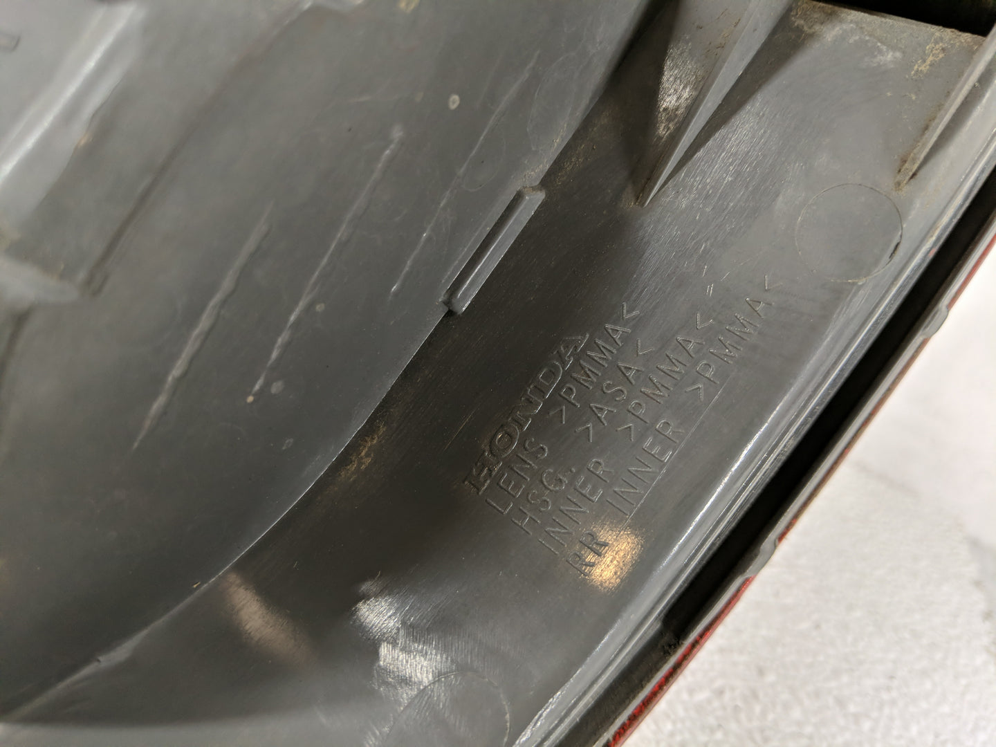 2005-2006 Honda Odyssey Tail Light Assembly Passenger Right OEM Fits Fits 2005 2006 OEM Used Auto Parts - Oemusedautoparts1.