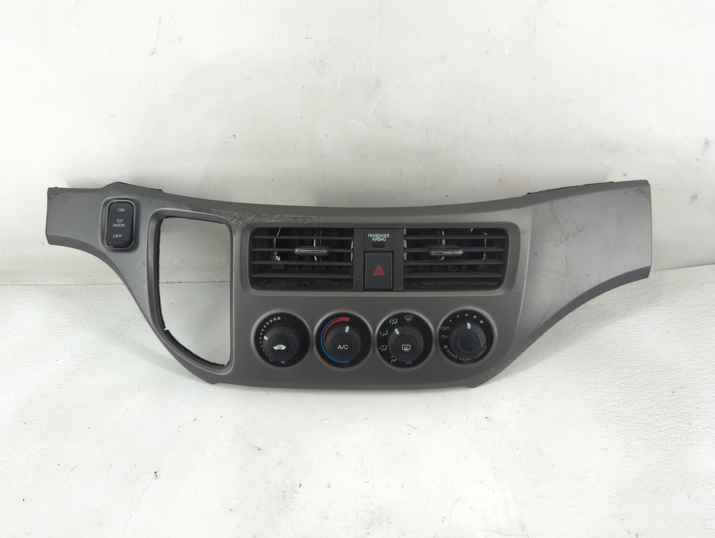 2006 Honda Odyssey Climate Control Module Temperature AC/Heater Replacement Fits OEM Used Auto Parts - Oemusedautoparts1.com