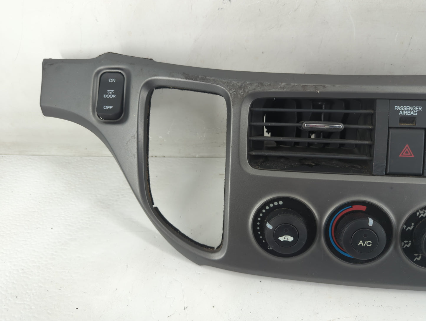 2006 Honda Odyssey Climate Control Module Temperature AC/Heater Replacement Fits OEM Used Auto Parts - Oemusedautoparts1.com
