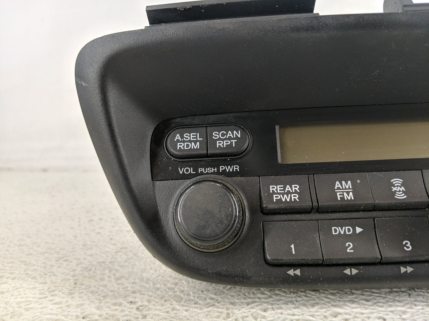 2006 Honda Odyssey Radio AM FM Cd Player Receiver Replacement Fits OEM Used Auto Parts - Oemusedautoparts1.com