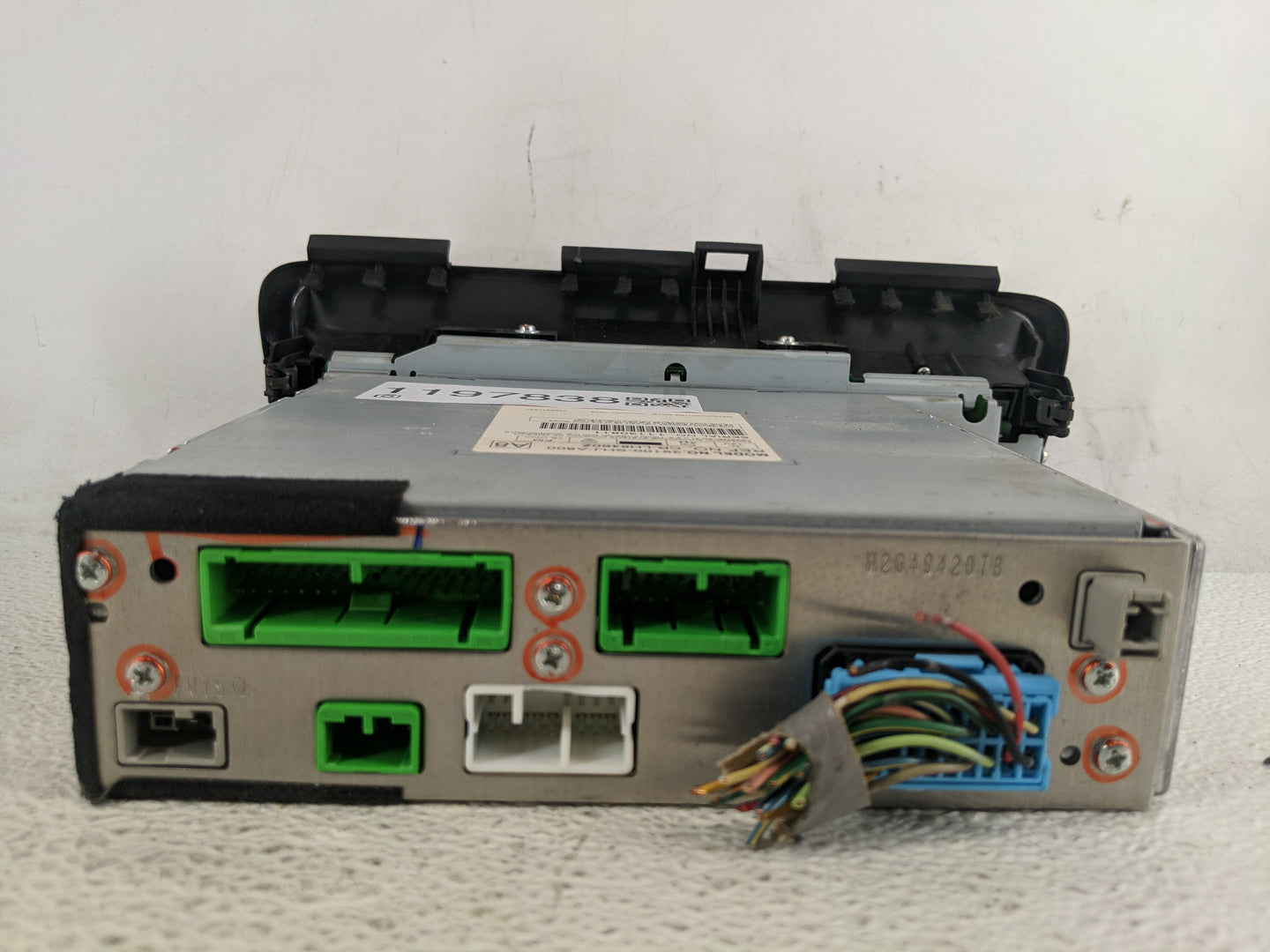 2006 Honda Odyssey Radio AM FM Cd Player Receiver Replacement Fits OEM Used Auto Parts - Oemusedautoparts1.com