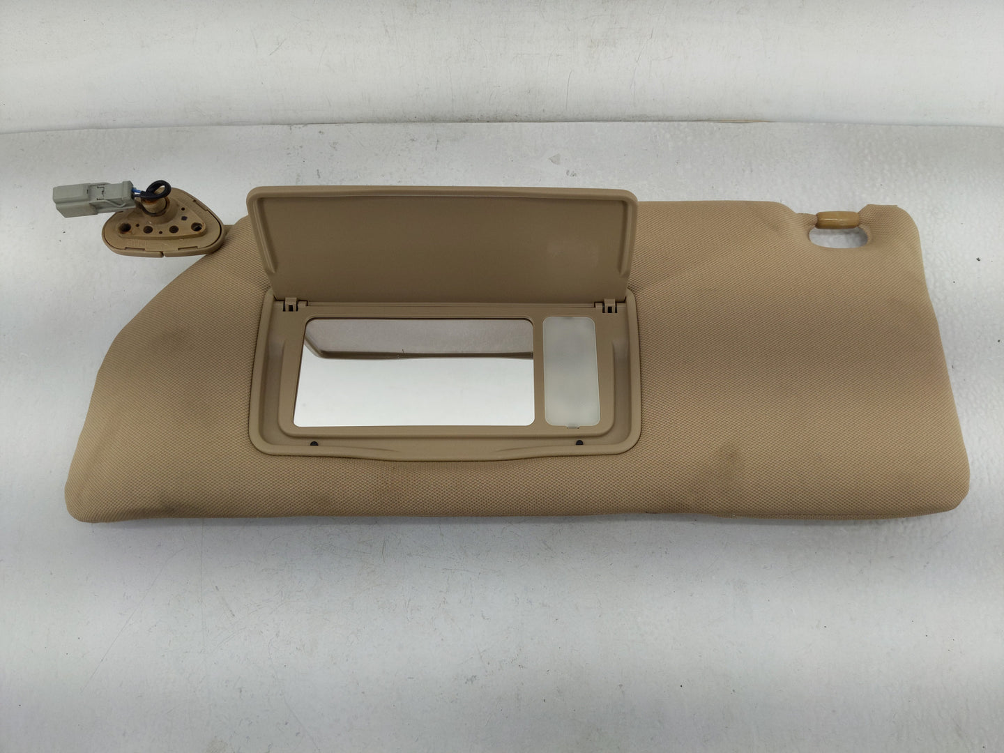 2006-2010 Honda Odyssey Sun Visor Shade Replacement Driver Left Mirror Fits Fits 2006 2007 2008 2009 2010 OEM Used Auto Part