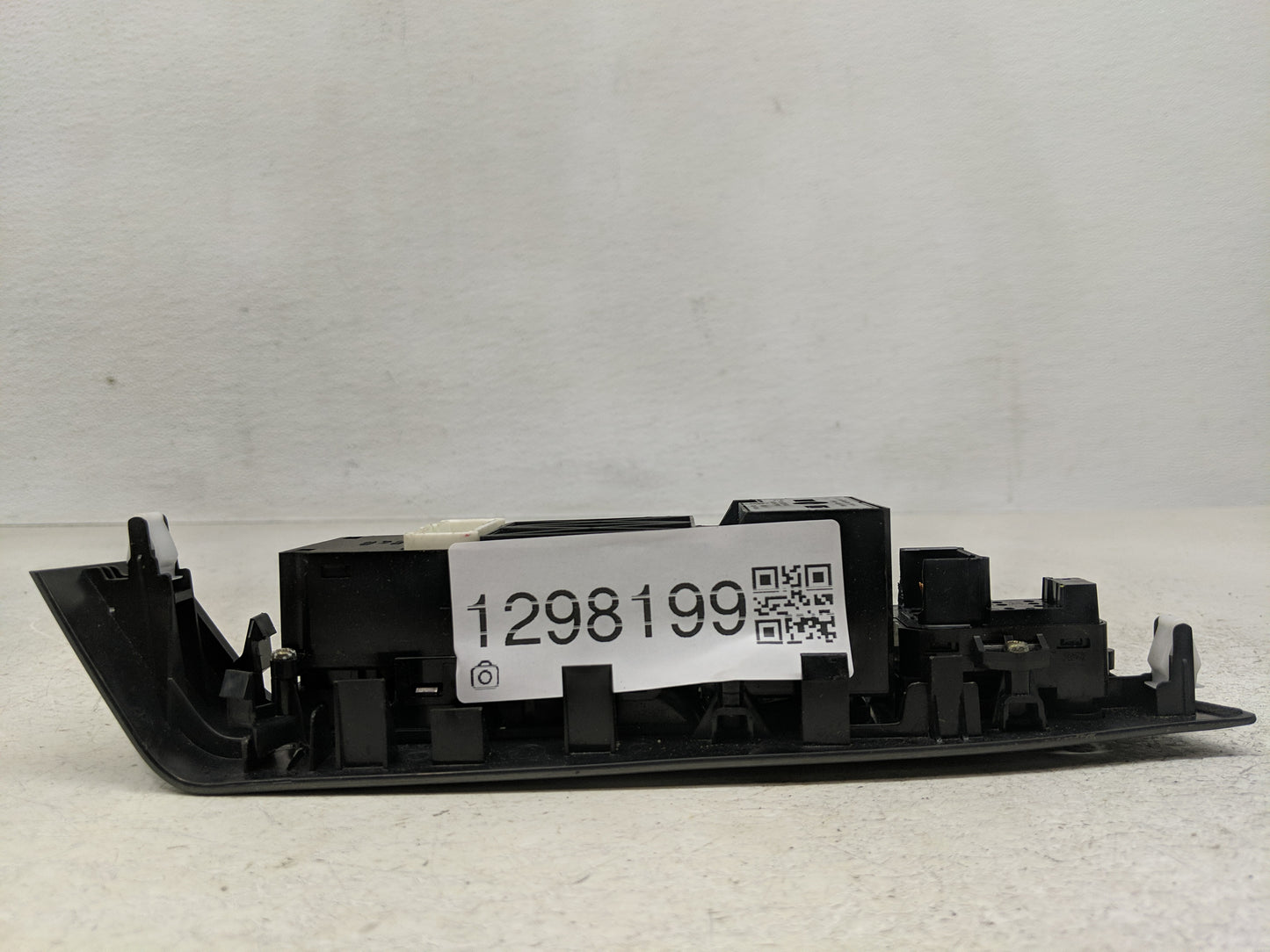 2005-2010 Honda Odyssey Master Power Window Switch Replacement Driver Side Left P/N:83590SHJ A220M1 Fits OEM Used Auto Parts