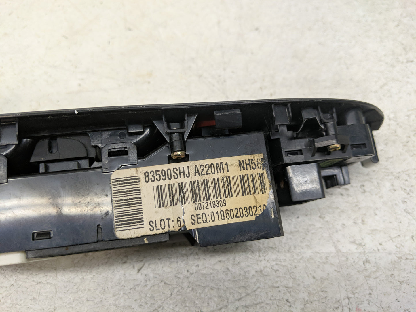 2005-2010 Honda Odyssey Master Power Window Switch Replacement Driver Side Left P/N:83590SHJ A220M1 Fits OEM Used Auto Parts