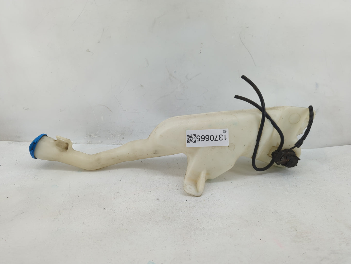 2005-2010 Honda Odyssey Windshield Washer Fluid Reservoir Bottle Oem - Oemusedautoparts1.com