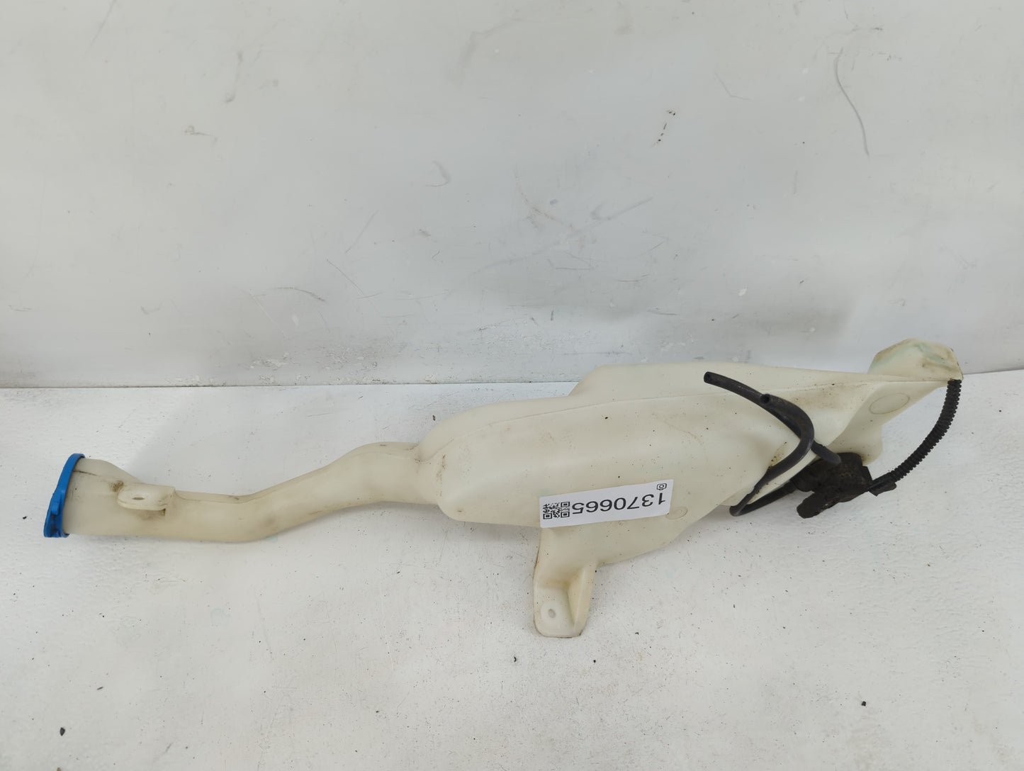 2005-2010 Honda Odyssey Windshield Washer Fluid Reservoir Bottle Oem - Oemusedautoparts1.com