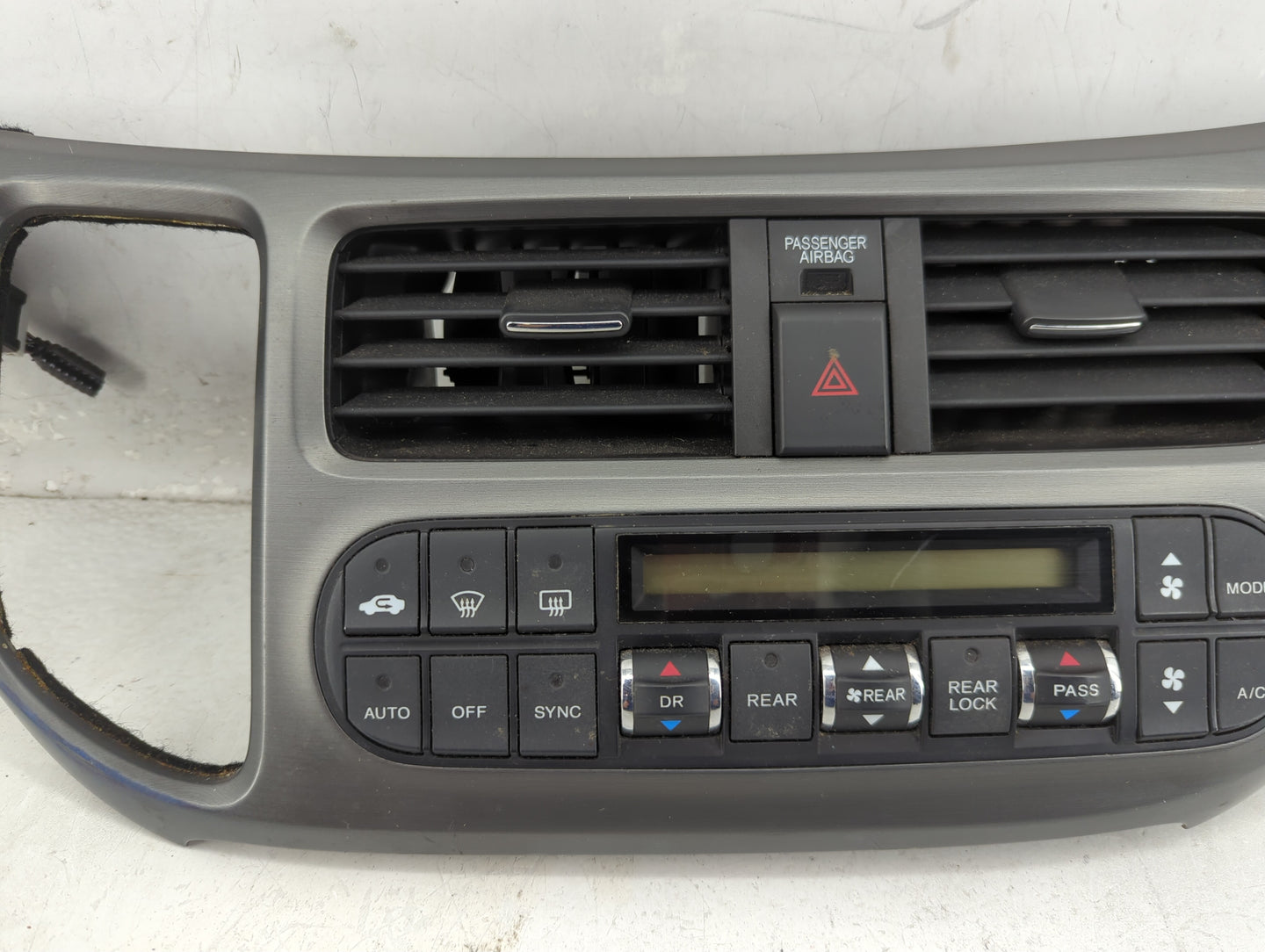 2006 Honda Odyssey Climate Control Module Temperature AC/Heater Replacement P/N:79600 ISH253, SHJ-A010-A2 Fits OEM Used Auto