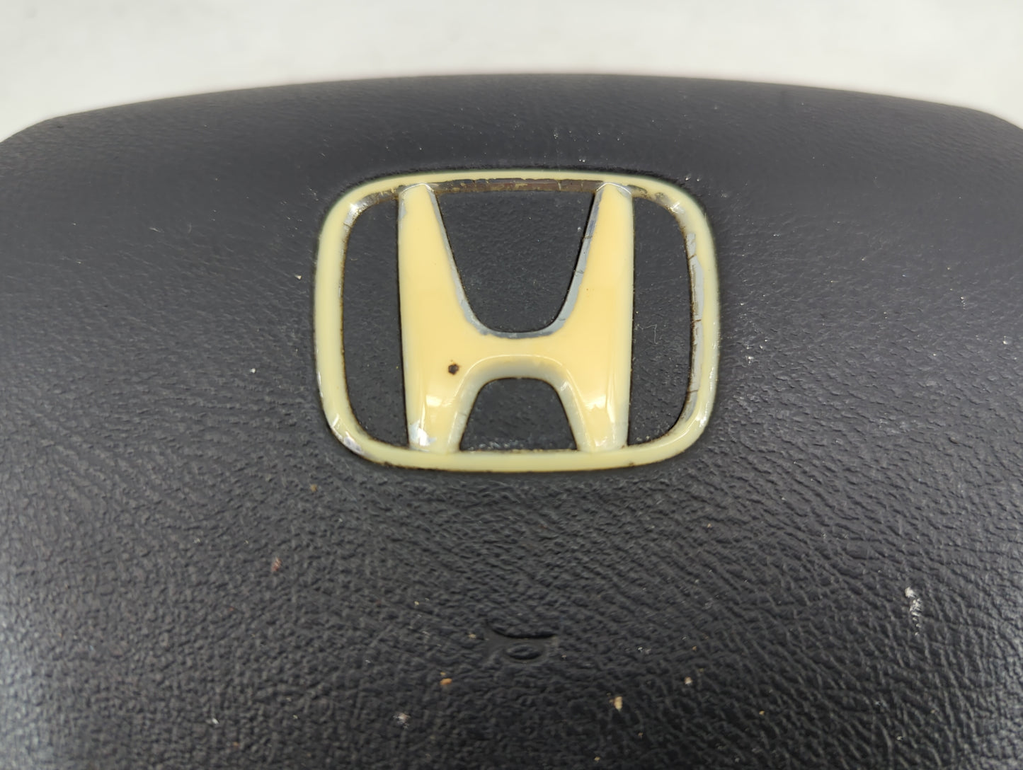 2005-2007 Honda Odyssey Air Bag Driver Left Steering Wheel Mounted Fits Fits 2005 2006 2007 OEM Used Auto Parts - Oemusedaut