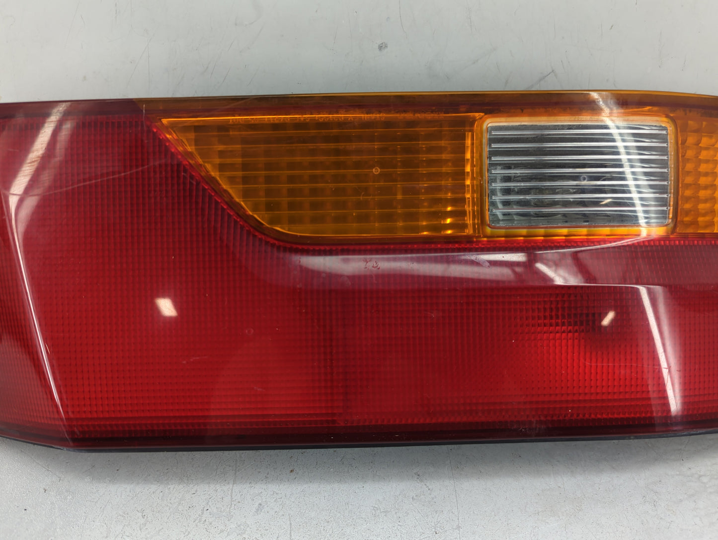 2005-2006 Honda Odyssey Tail Light Assembly Passenger Right OEM Fits Fits 2005 2006 OEM Used Auto Parts - Oemusedautoparts1.