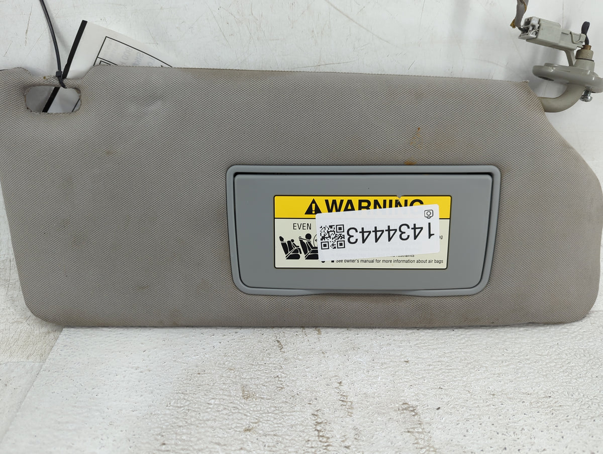 2006-2010 Honda Odyssey Sun Visor Shade Replacement Passenger Right Mirror Fits Fits 2006 2007 2008 2009 2010 OEM Used Auto 