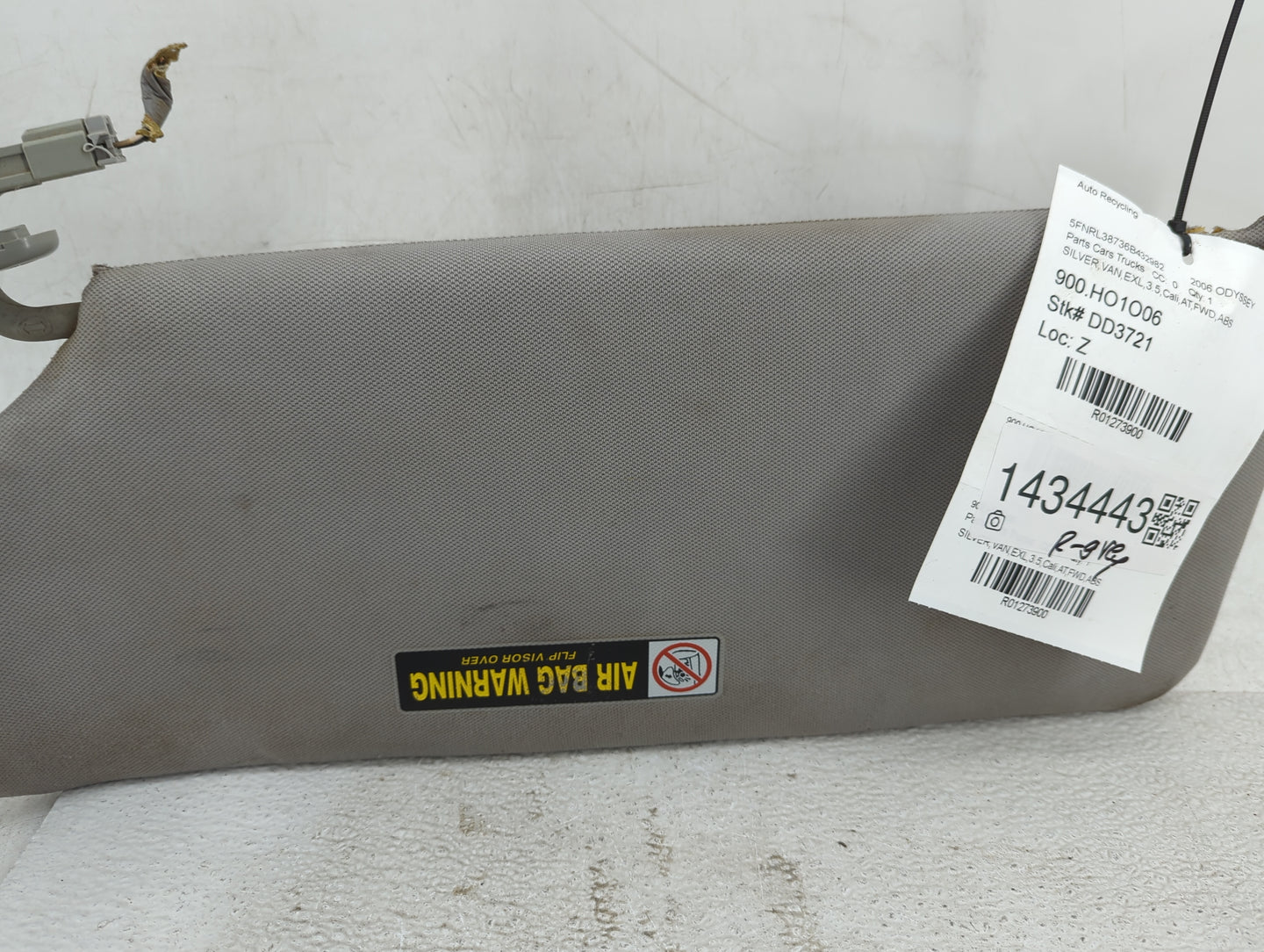 2006 Honda Odyssey Sun Visor Shade Replacement Passenger Right Mirror Fits OEM Used Auto Parts - Oemusedautoparts1.com