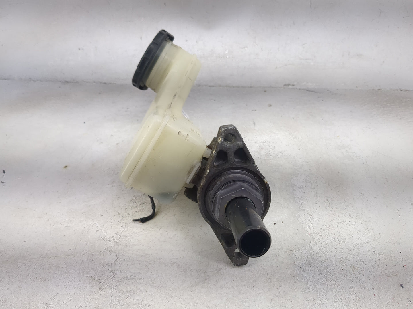 2005-2010 Honda Odyssey Brake Master Cylinder 1491088 - Oemusedautoparts1.com