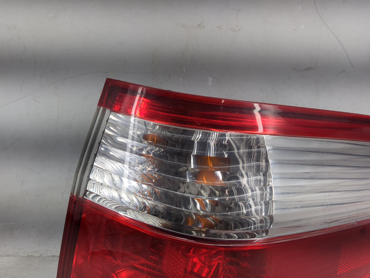 2005-2006 Honda Odyssey Tail Light Assembly Passenger Right OEM Fits Fits 2005 2006 OEM Used Auto Parts - Oemusedautoparts1.
