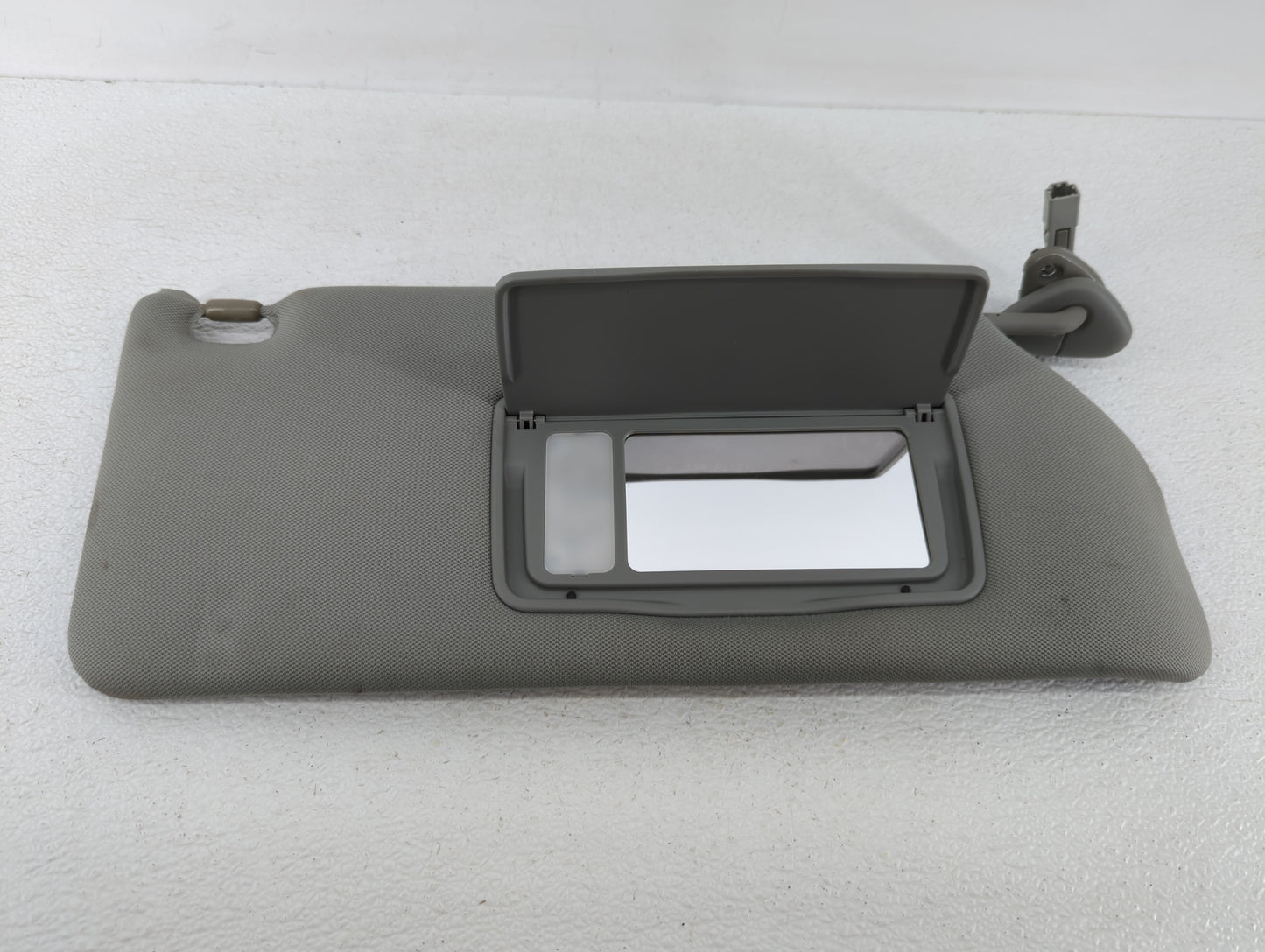 2006-2010 Honda Odyssey Sun Visor Shade Replacement Passenger Right Mirror Fits Fits 2006 2007 2008 2009 2010 OEM Used Auto 