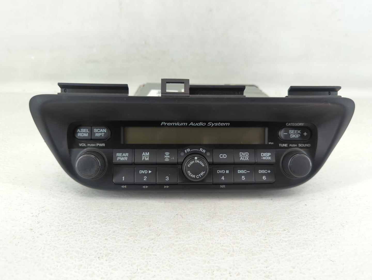 2005-2010 Honda Odyssey Am Fm Cd Player Radio Receiver - Oemusedautoparts1.com