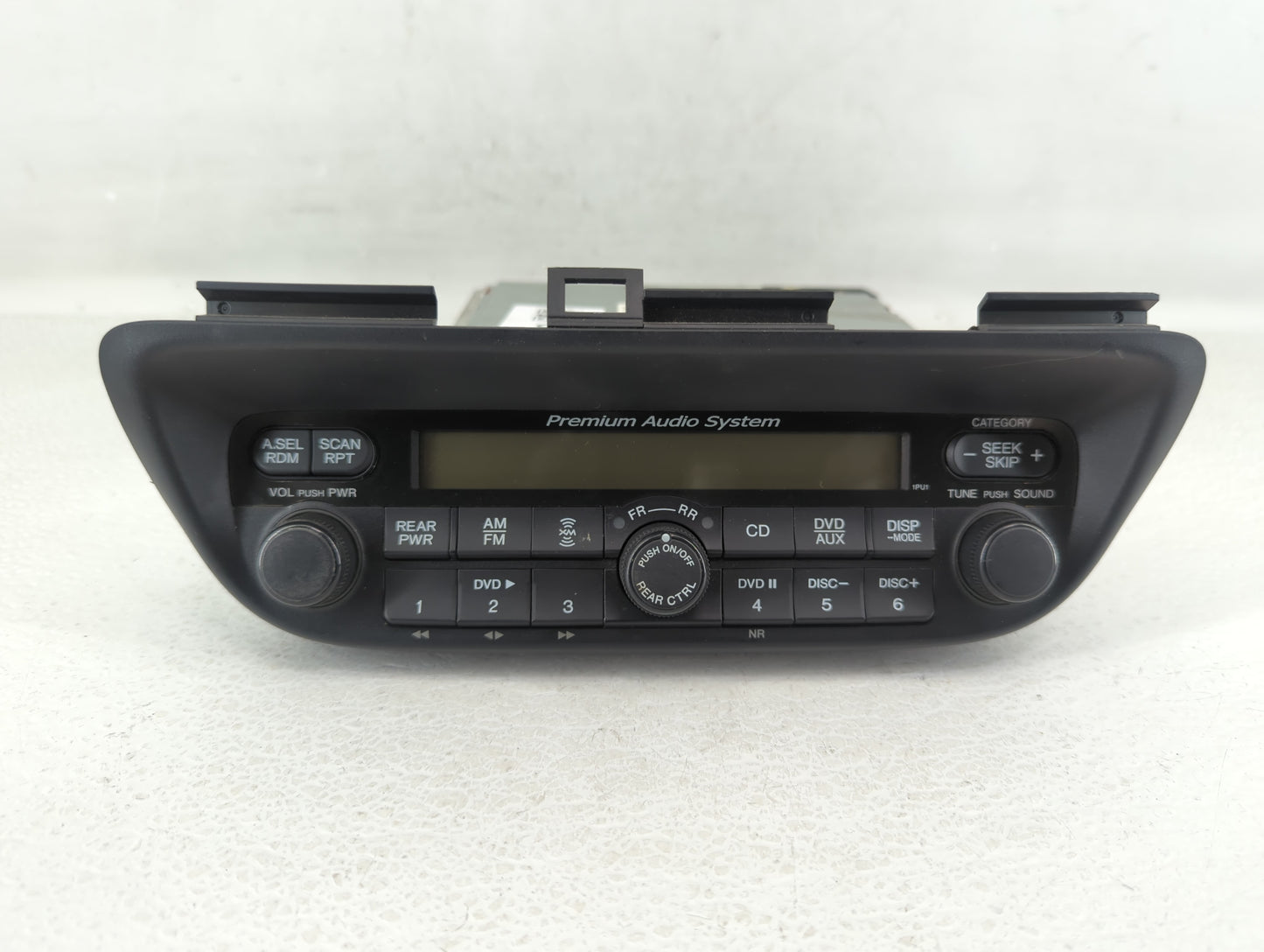 2005-2010 Honda Odyssey Am Fm Cd Player Radio Receiver - Oemusedautoparts1.com