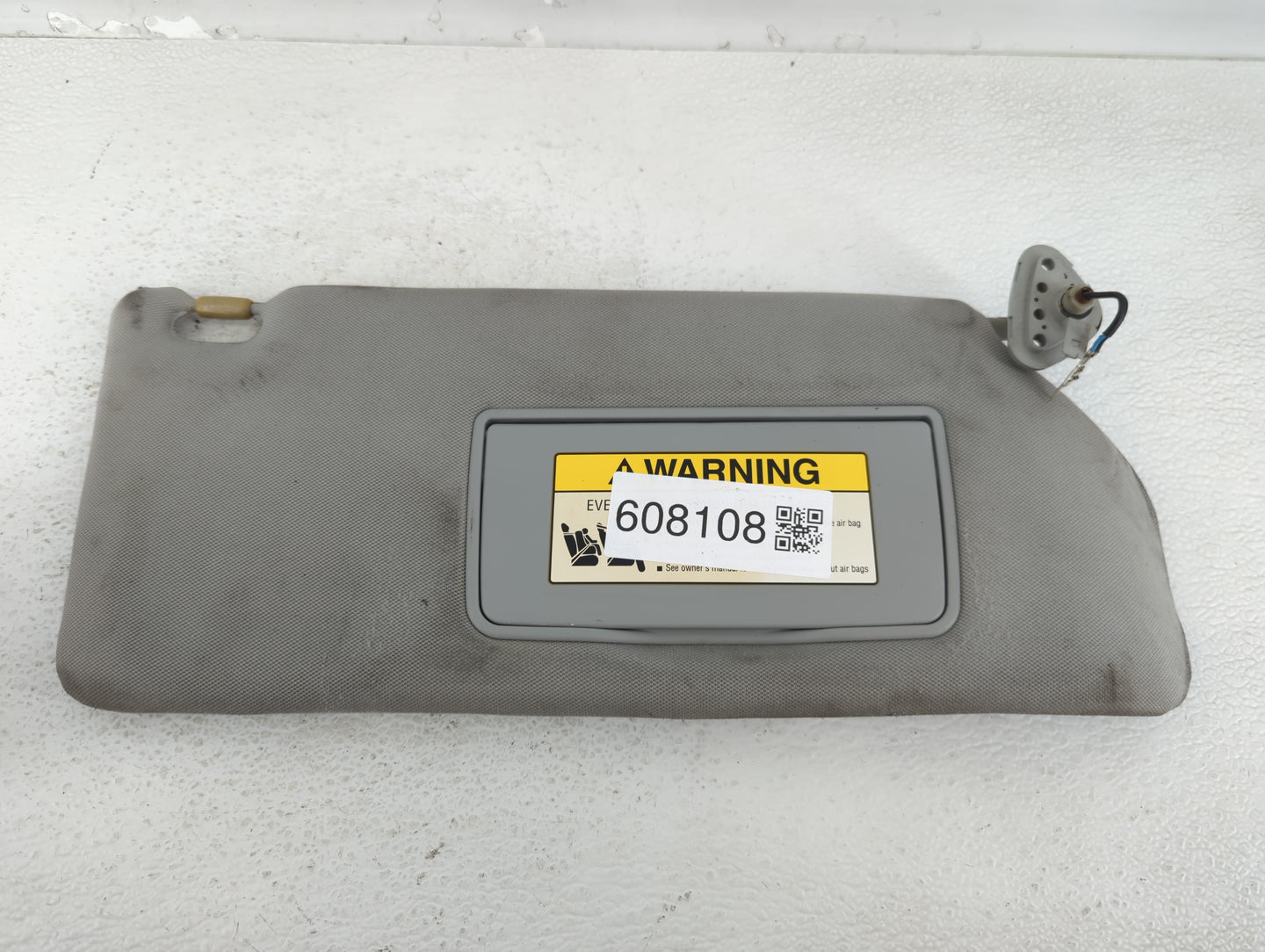 2006-2010 Honda Odyssey Sun Visor Shade Replacement Passenger Right Mirror Fits Fits 2006 2007 2008 2009 2010 OEM Used Auto 