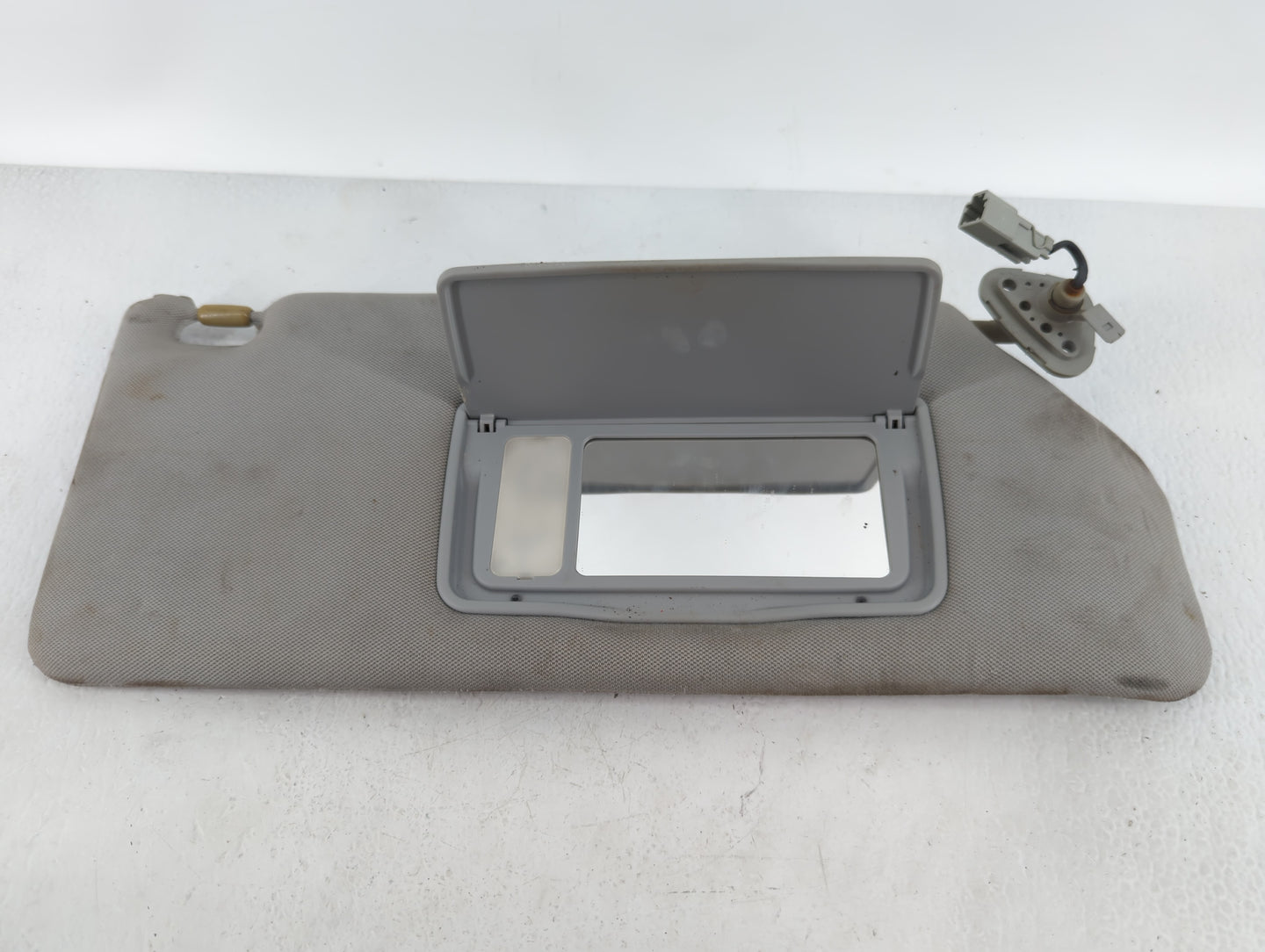 2006-2010 Honda Odyssey Sun Visor Shade Replacement Passenger Right Mirror Fits Fits 2006 2007 2008 2009 2010 OEM Used Auto 