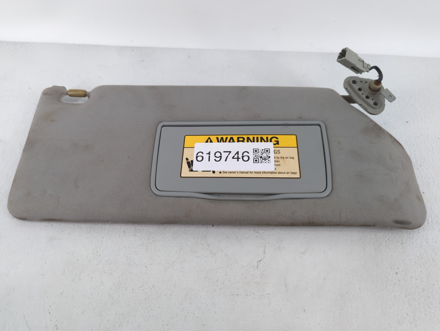 2006-2010 Honda Odyssey Sun Visor Shade Replacement Passenger Right Mirror Fits Fits 2006 2007 2008 2009 2010 OEM Used Auto 