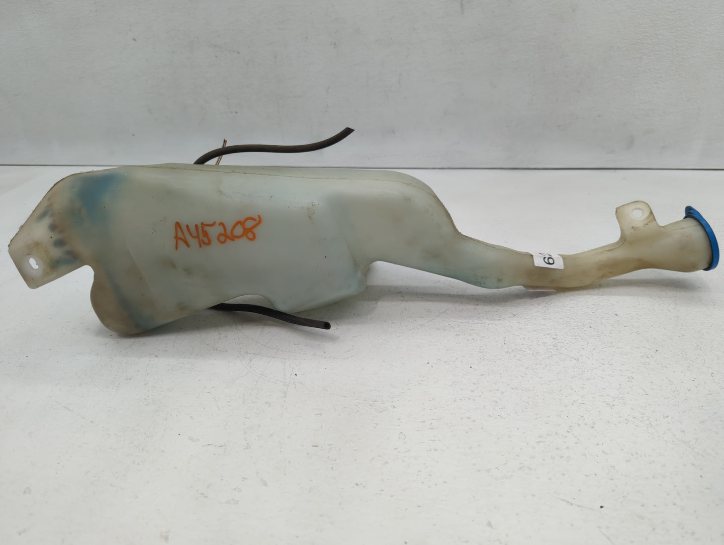 2005-2010 Honda Odyssey Windshield Washer Fluid Reservoir Bottle Oem - Oemusedautoparts1.com