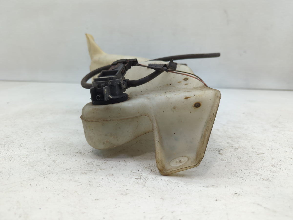 2005-2010 Honda Odyssey Windshield Washer Fluid Reservoir Bottle 622735 - Oemusedautoparts1.com