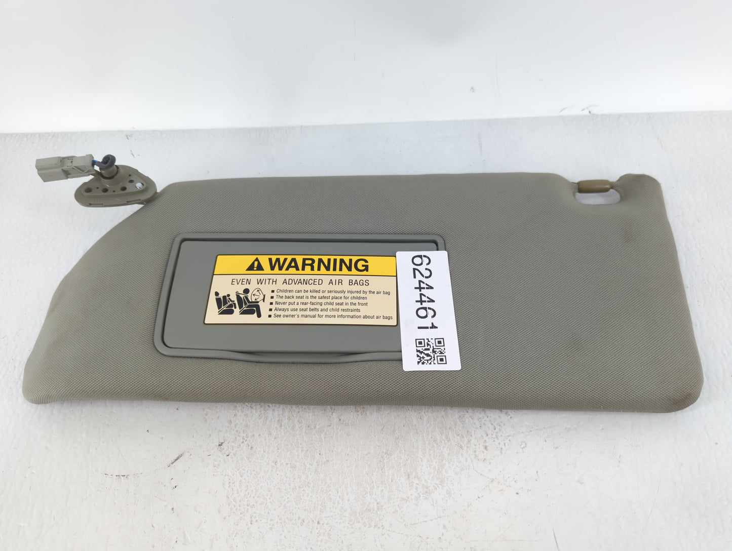 2006-2010 Honda Odyssey Sun Visor Shade Replacement Driver Left Mirror Fits Fits 2006 2007 2008 2009 2010 OEM Used Auto Part