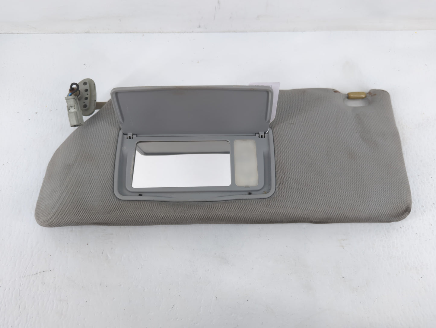 2006-2010 Honda Odyssey Sun Visor Shade Replacement Driver Left Mirror Fits Fits 2006 2007 2008 2009 2010 OEM Used Auto Part