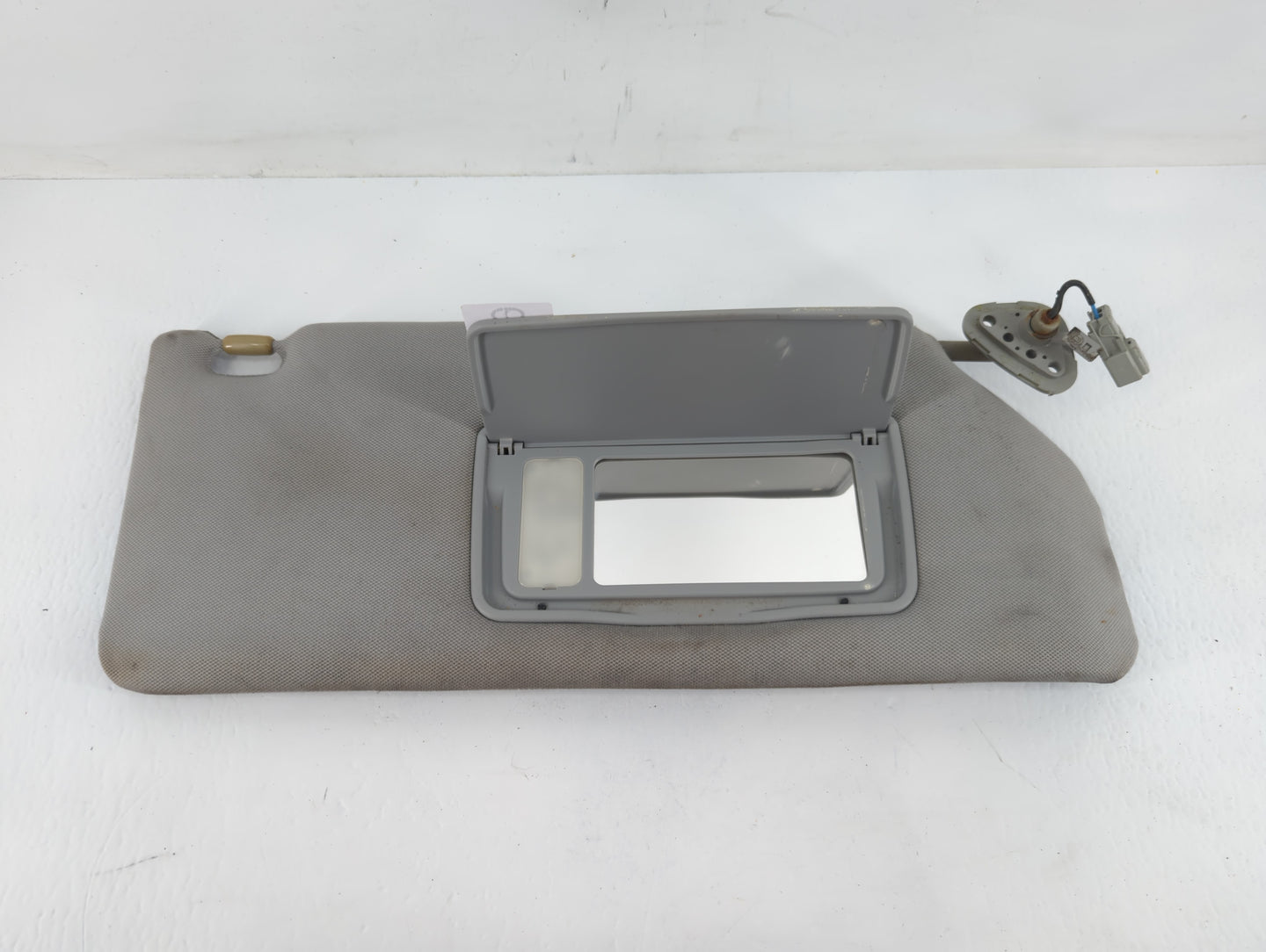 2006-2010 Honda Odyssey Sun Visor Shade Replacement Passenger Right Mirror Fits Fits 2006 2007 2008 2009 2010 OEM Used Auto 