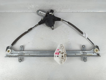 compare product 2005-2010 Honda Odyssey Used Window Regulator Passenger Front 745645