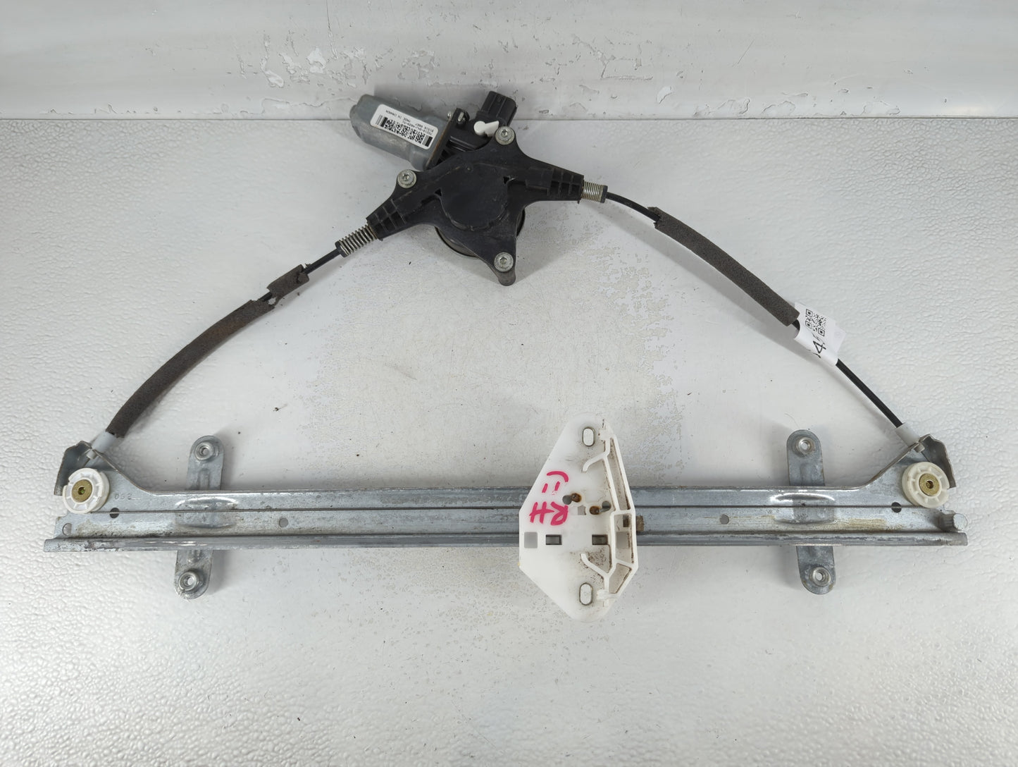 2005-2010 Honda Odyssey Used Window Regulator Passenger Front - Oemusedautoparts1.com