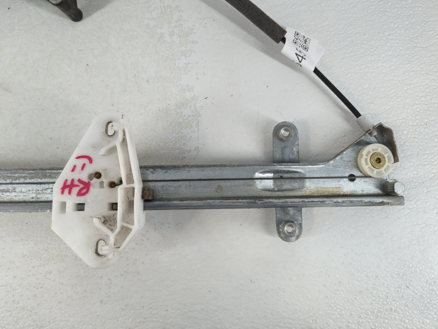 2005-2010 Honda Odyssey Used Window Regulator Passenger Front 745645 - Oemusedautoparts1.com