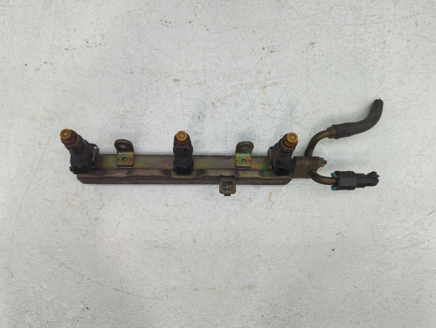 2006 Honda Odyssey Fuel Injectors P/N:RDJA0R4-034143 Fits OEM Used Auto Parts - Oemusedautoparts1.com