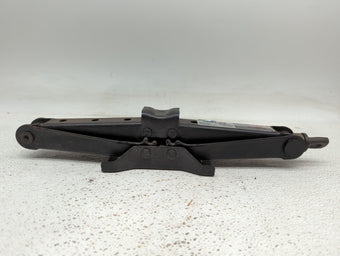 compare product 2006 Honda Odyssey Spare Scissor Car Jack 845984