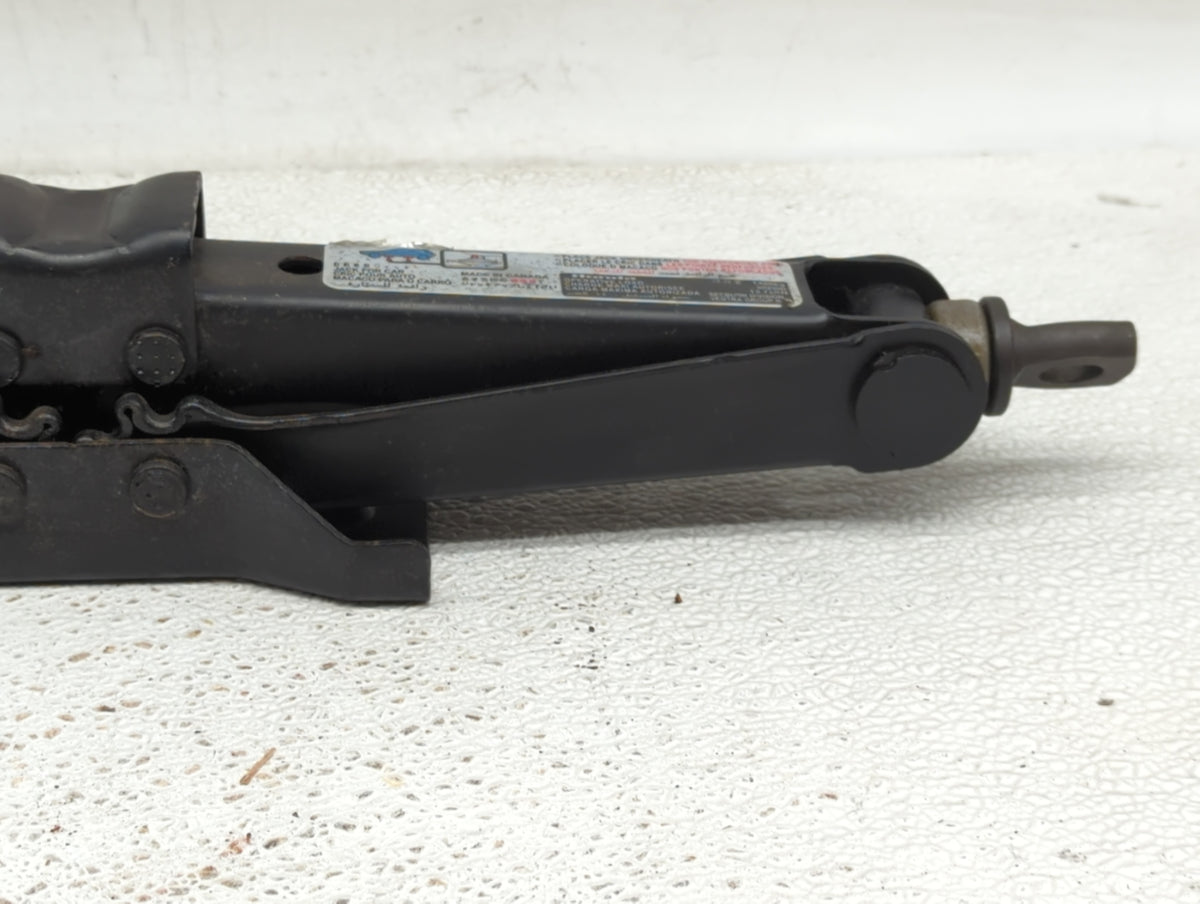 2006 Honda Odyssey Spare Scissor Car Jack 845984 - Oemusedautoparts1.com
