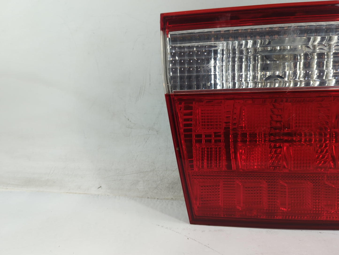 2005 Honda Odyssey Driver Left Side Tail Light Taillight Deck Lid Mounted - Oemusedautoparts1.com