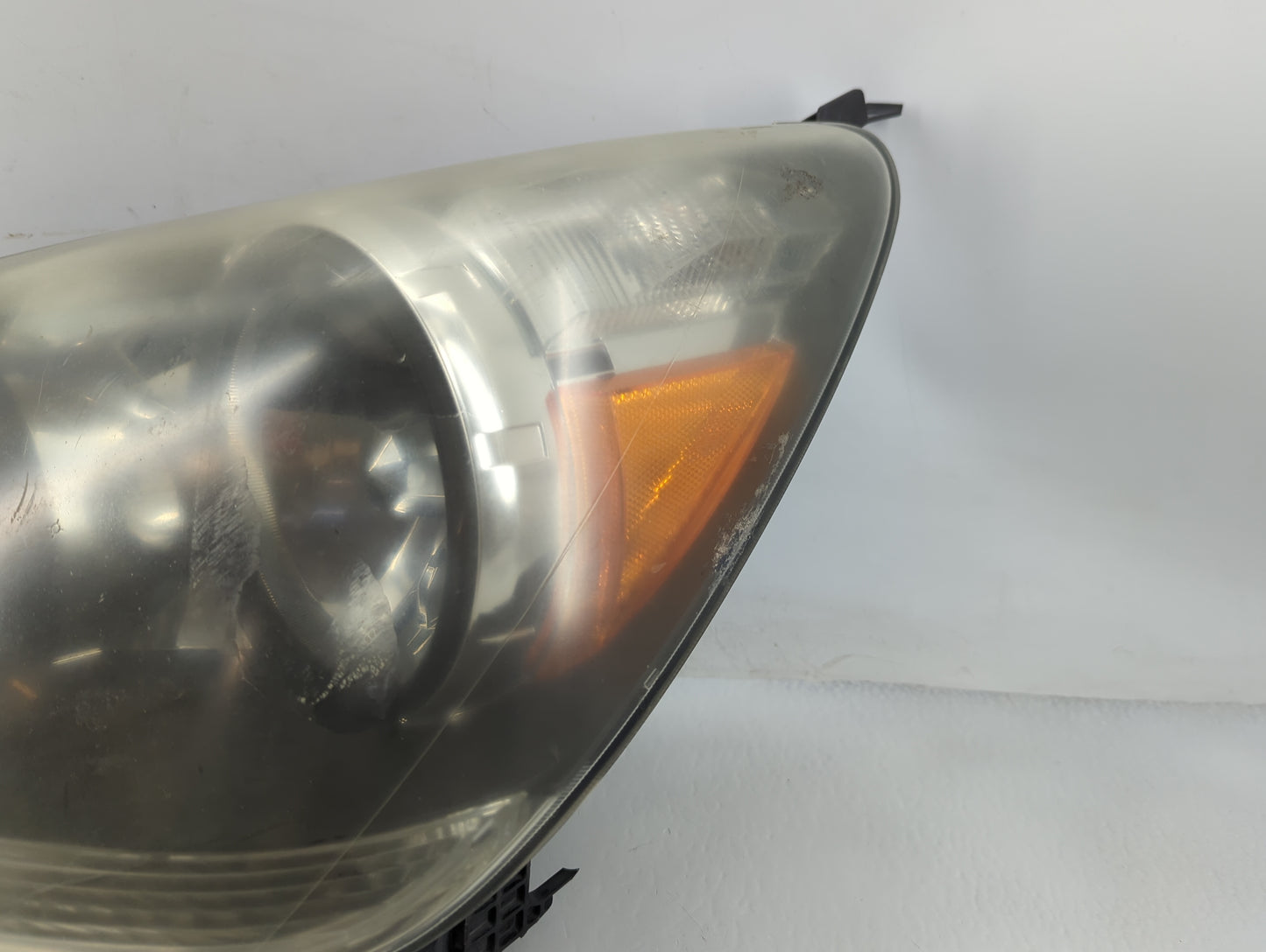 2005-2006 Honda Odyssey Tail Light Assembly Driver Left OEM Fits Fits 2005 2006 OEM Used Auto Parts - Oemusedautoparts1.com