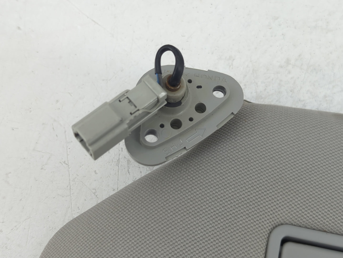 2006-2010 Honda Odyssey Sun Visor Shade Replacement Driver Left Mirror Fits Fits 2006 2007 2008 2009 2010 OEM Used Auto Part