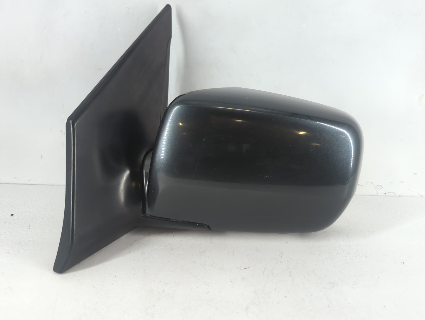 2003-2008 Honda Pilot Driver Side View Mirror - Left Door Mirror OEM Used - Oemusedautoparts1.com