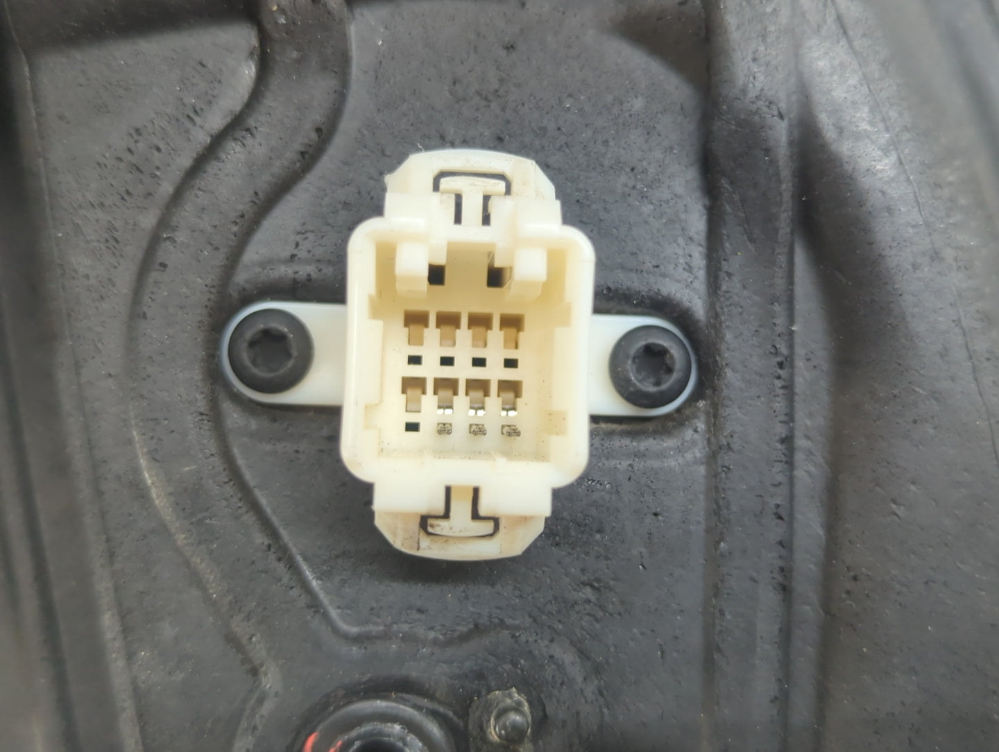 2003-2008 Honda Pilot Driver Side View Mirror - Left Door Mirror OEM Used - Oemusedautoparts1.com