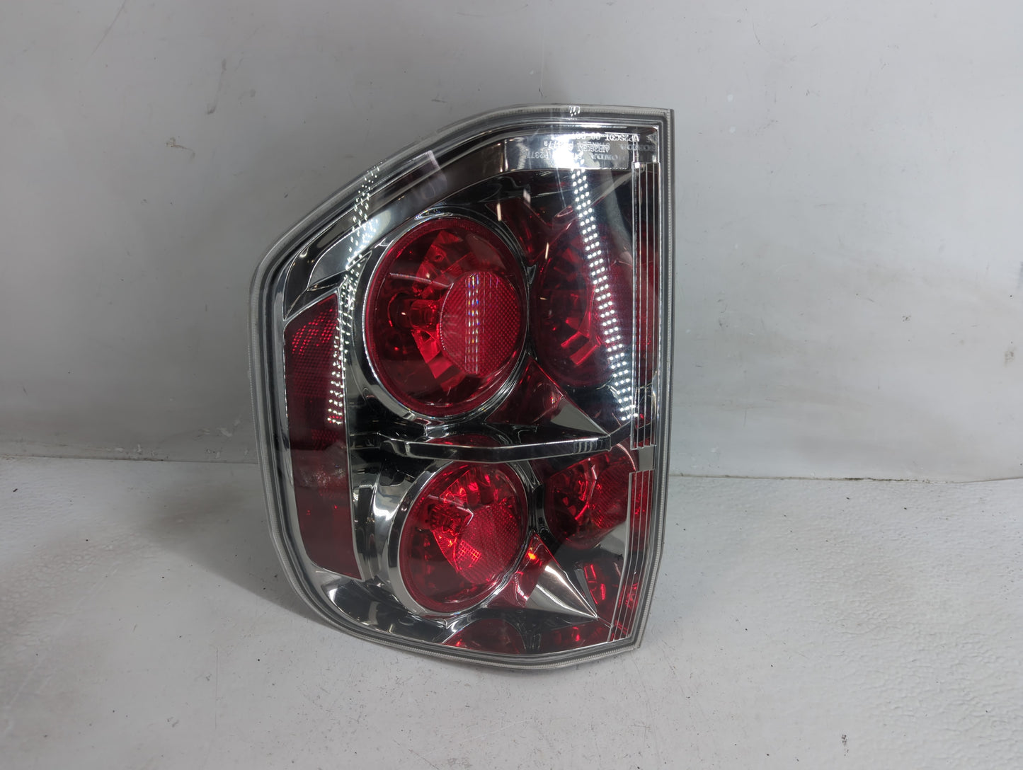 2006-2008 Honda Pilot Tail Light Assembly Passenger Right OEM Fits Fits 2006 2007 2008 OEM Used Auto Parts - Oemusedautopart