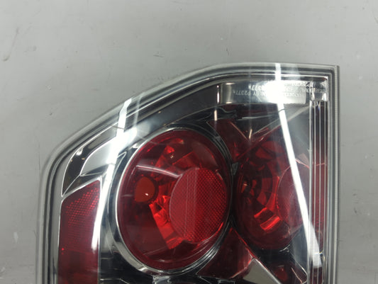 2006-2008 Honda Pilot Tail Light Assembly Passenger Right OEM P/N:P5522 P2377 Fits Fits 2006 2007 2008 OEM Used Auto Parts