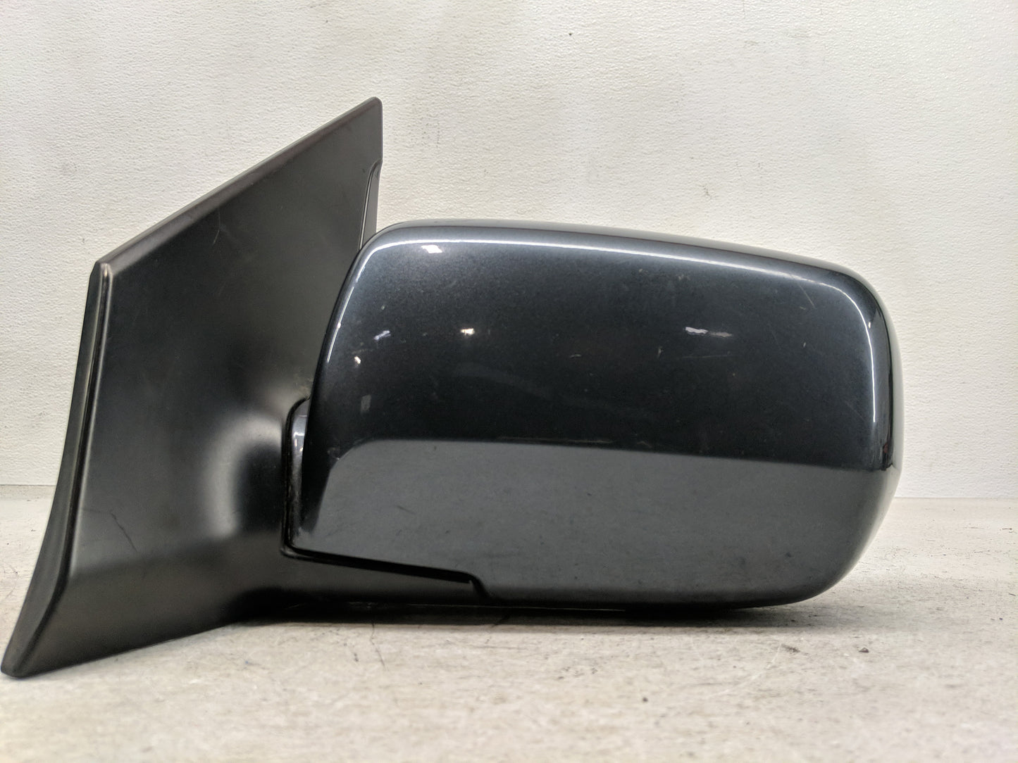 2003-2008 Honda Pilot Driver Side View Mirror - Left Door Mirror OEM Used - Oemusedautoparts1.com