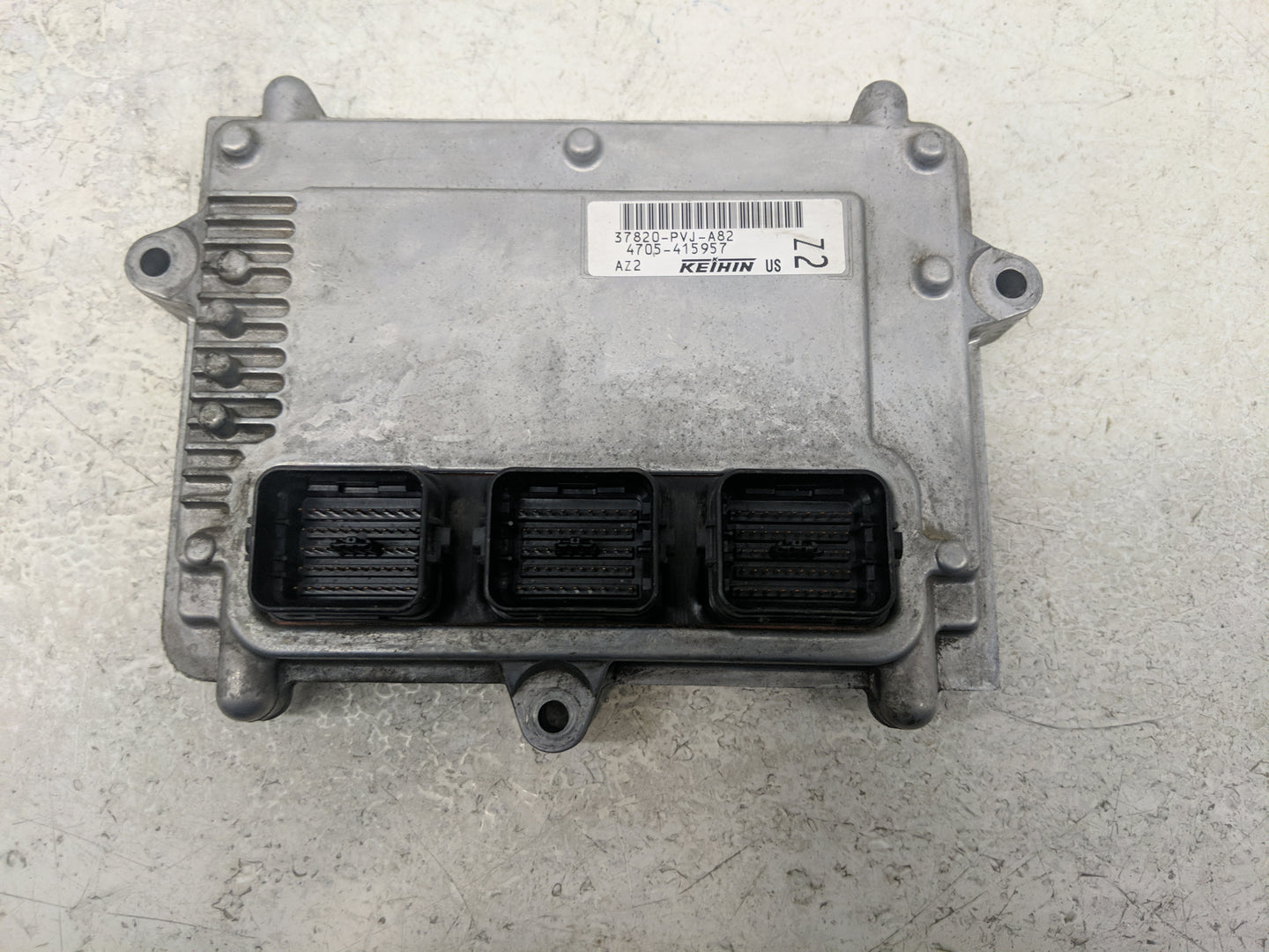 2006-2007 Honda Pilot PCM Engine Control Computer ECU ECM PCU OEM P/N:37820-PVJ-A82 37820-PVJ-A78 Fits Fits 2006 2007 OEM Us