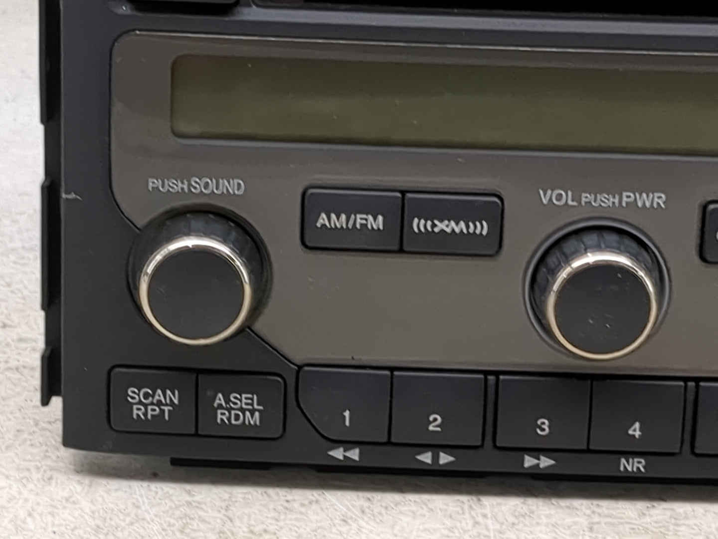 2006-2008 Honda Pilot Radio AM FM Cd Player Receiver Replacement P/N:39100-S9V-A600 CQ-EH8564Z Fits Fits 2006 2007 2008 OEM 